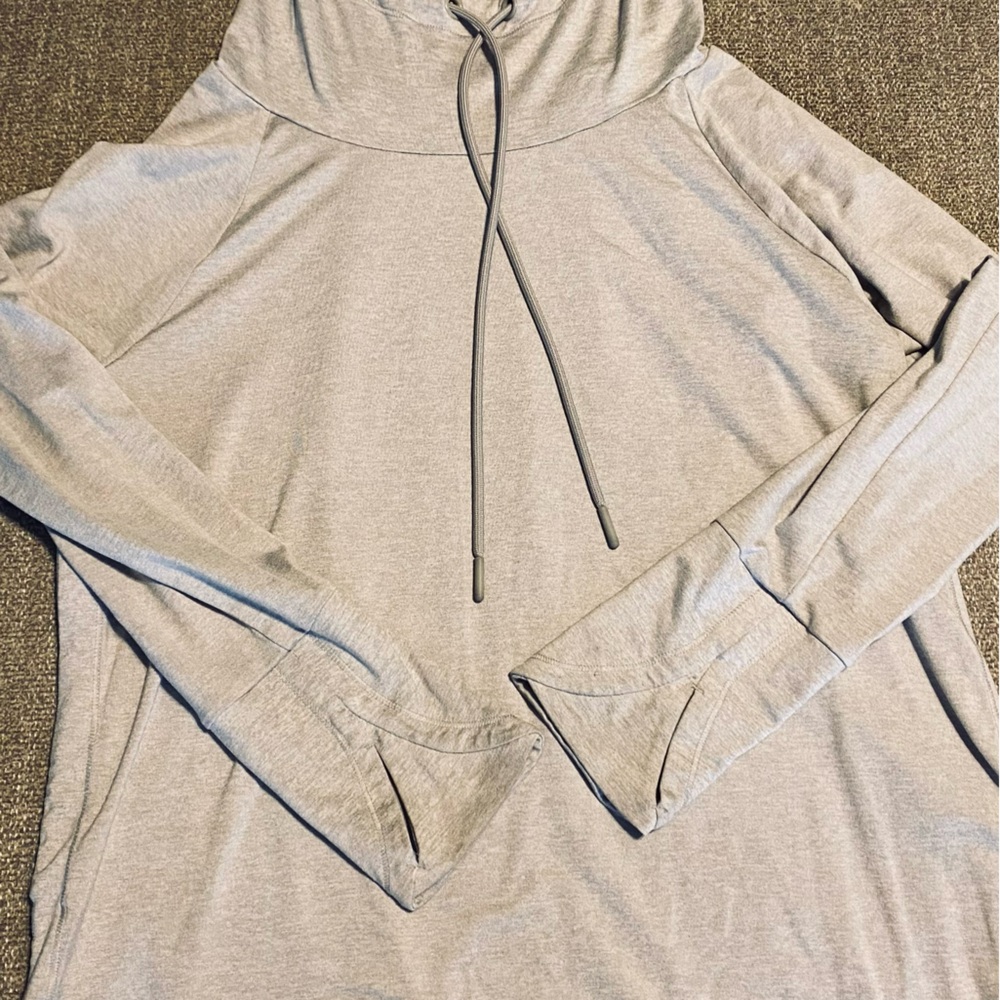 Women’s athleta grey thin hoodie